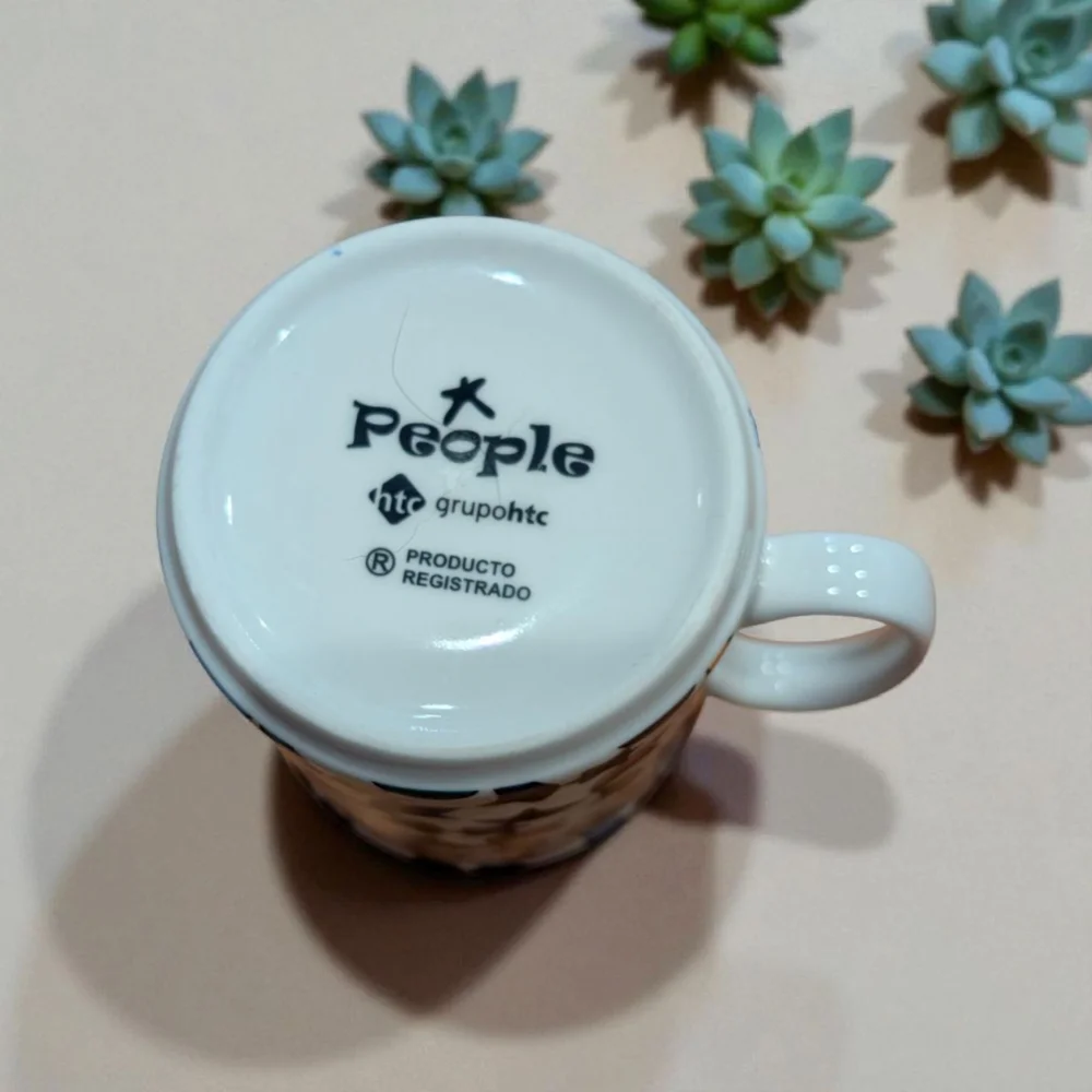 Multicolor Star Pattern Mug - Picture 6 of 7